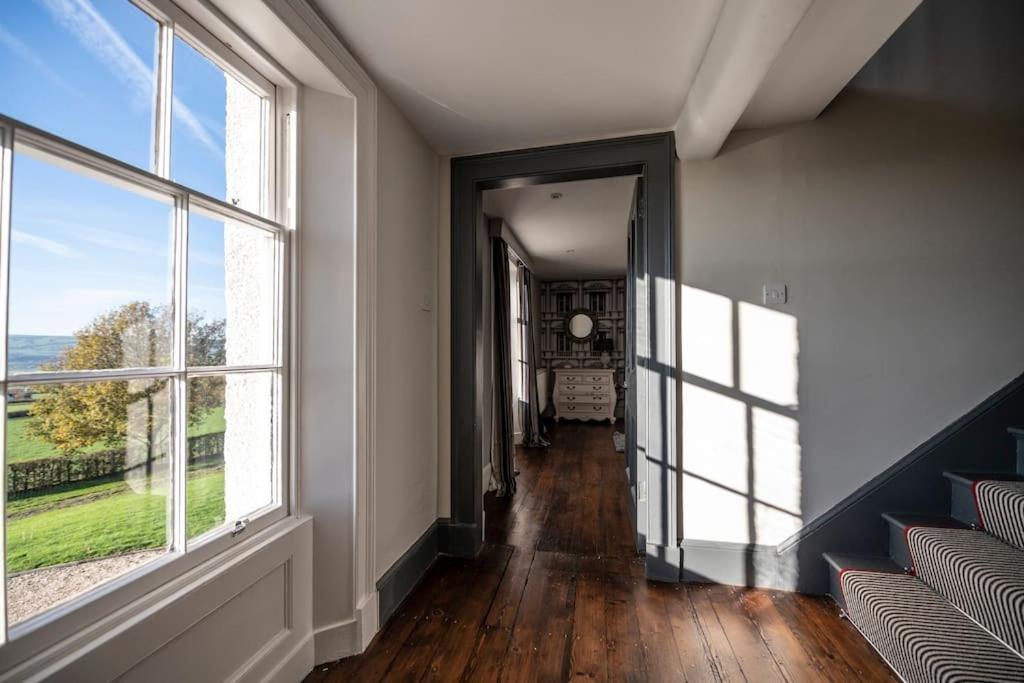 Georgian Country House -Panoramic Views -Sleeps 12 Ruthin Exterior foto